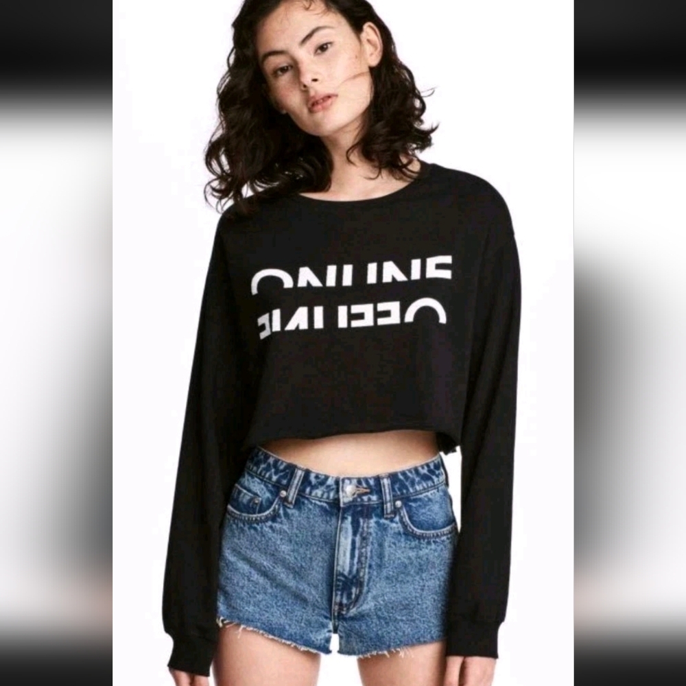 DIVIDED Round Neck Black Cropped Shirt Online Offline Size Small